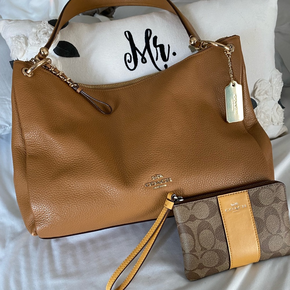 Coach purse and matching wallet - authentic